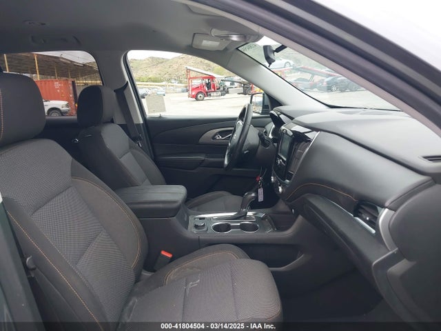1GNERGKW0JJ118493 Chevrolet Traverse 1lt