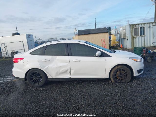 1FADP3F23JL242066 Ford FOCUS SE