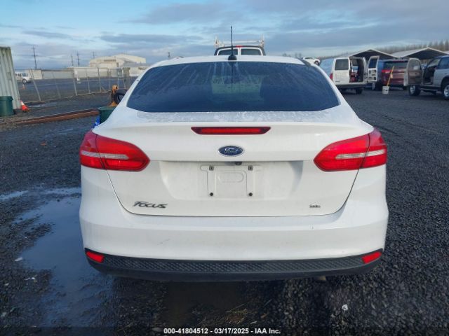 1FADP3F23JL242066 Ford FOCUS SE
