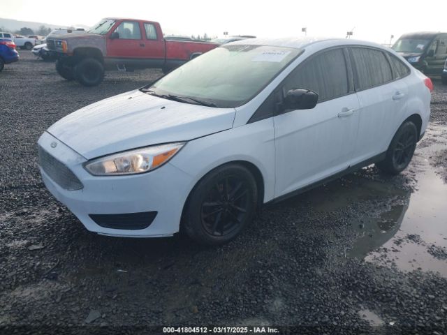 1FADP3F23JL242066 Ford FOCUS SE