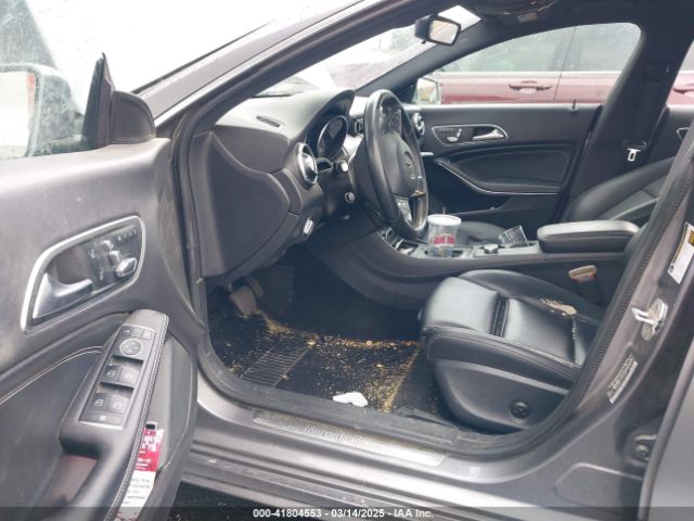 WDDSJ4EB8HN411979 Mercedes-Benz CLA 250