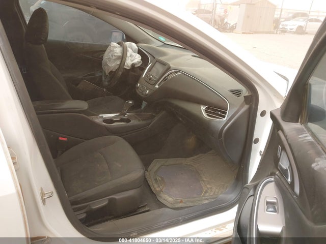 1G1ZE5ST7HF114138 Chevrolet MALIBU 1LT