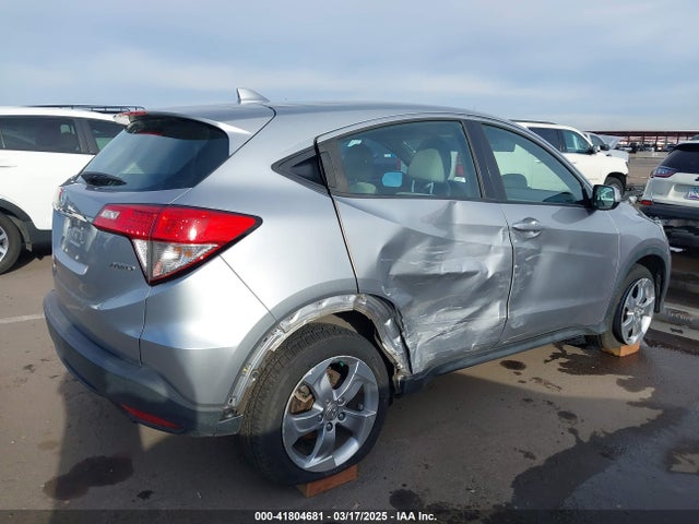 3CZRU6H35KG705978 Honda HR-V LX