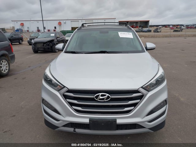 KM8J3CA24HU572248 Hyundai Tucson Value