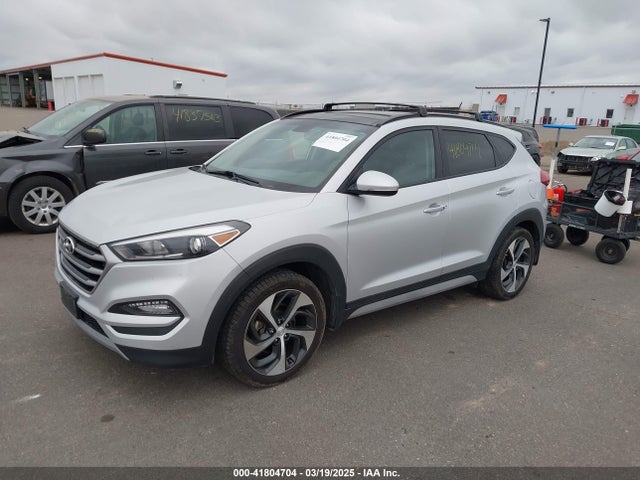 KM8J3CA24HU572248 Hyundai Tucson Value