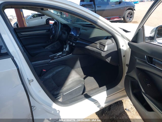 1HGCV1F15JA069624 Honda ACCORD LX