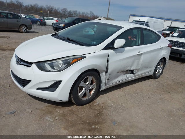 5NPDH4AE7FH575638 Hyundai ELANTRA SE