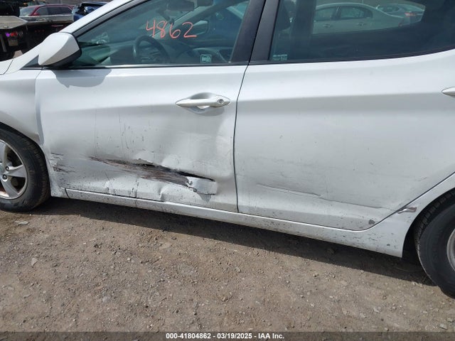 5NPDH4AE7FH575638 Hyundai ELANTRA SE
