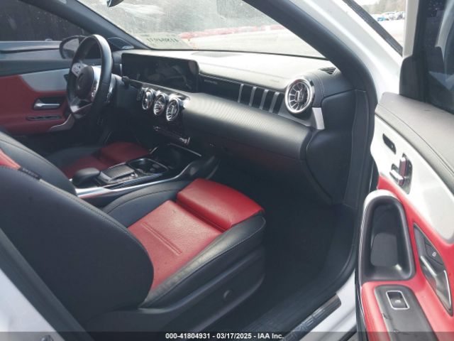 2021 MERCEDES-BENZ AMG A 35 W1K3G5BB6MJ307912 Photo 4