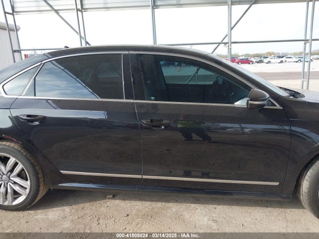1VWGT7A36HC074702 Volkswagen Passat 1.8t Se