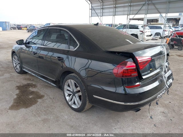 1VWGT7A36HC074702 Volkswagen Passat 1.8t Se