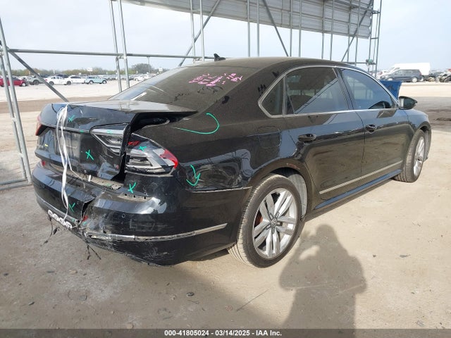 1VWGT7A36HC074702 Volkswagen Passat 1.8t Se