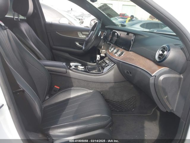 WDDZF4KB9HA072483 Mercedes-Benz E 300 4matic