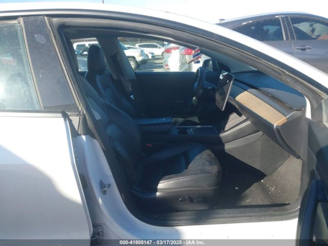 2021 TESLA MODEL 3 5YJ3E1EA4MF867169 Photo 4