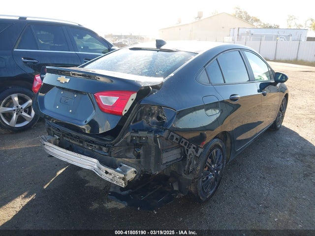 1G1BC5SMXH7144938 Chevrolet Cruze Ls Auto