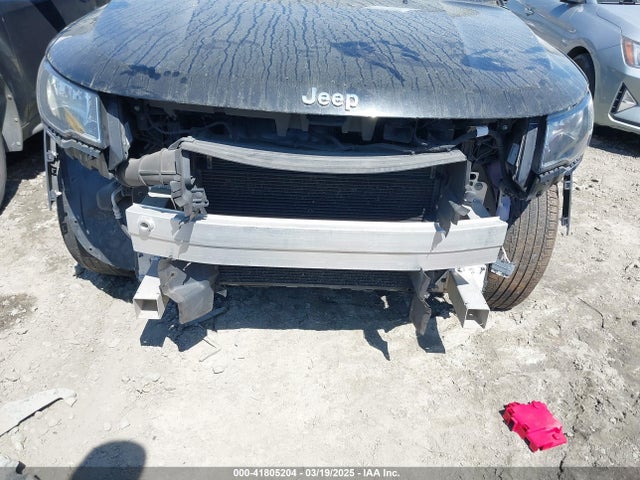 3C4NJCCB5KT667265 Jeep Compass Limited Fwd