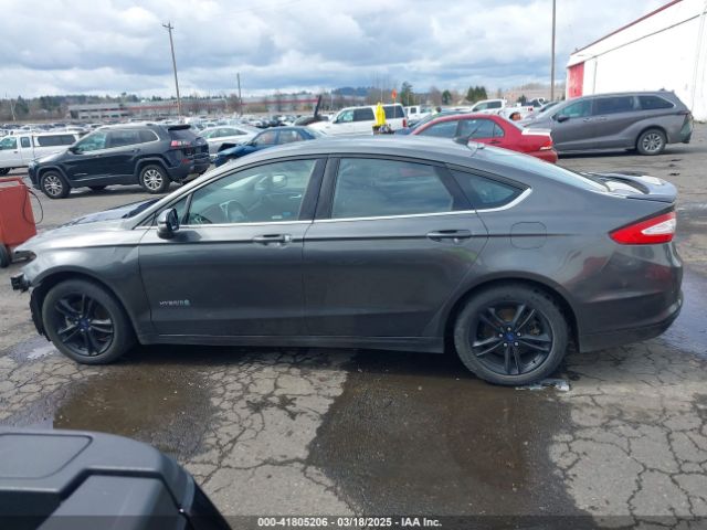 3FA6P0LUXGR282930 Ford Fusion Hybrid Se