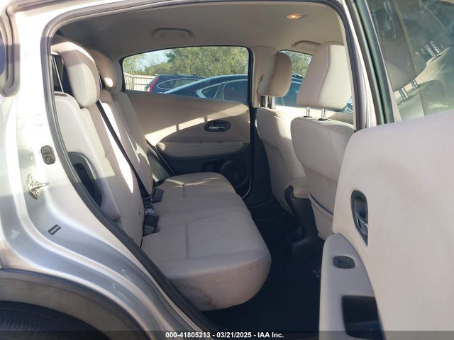 3CZRU5H38GM749864 Honda HR-V LX