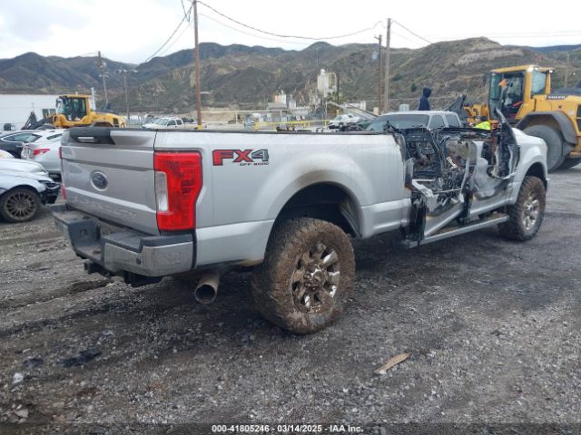 1FT7W2BT7HEF39231 Ford F-250 Lariat
