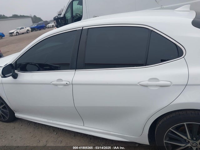 4T1G11AK1MU572982 Toyota CAMRY SE