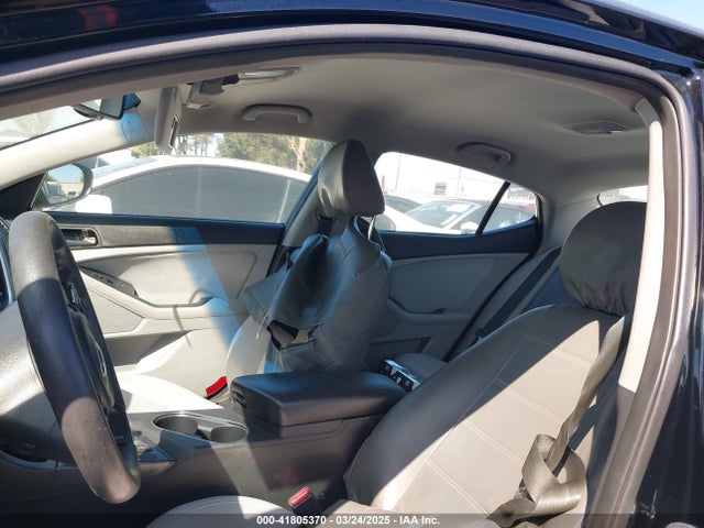 5XXGM4A79FG517083 KIA Optima Lx