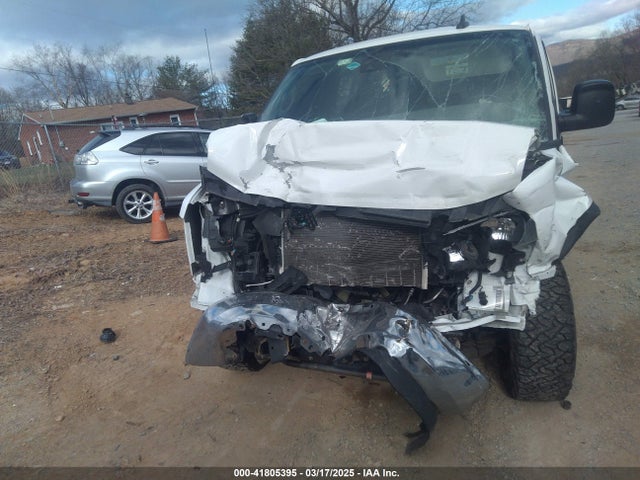 1GAWGFF14L1153609 Chevrolet Express Passenger Rwd 2500 Regular Wheelbase Lt