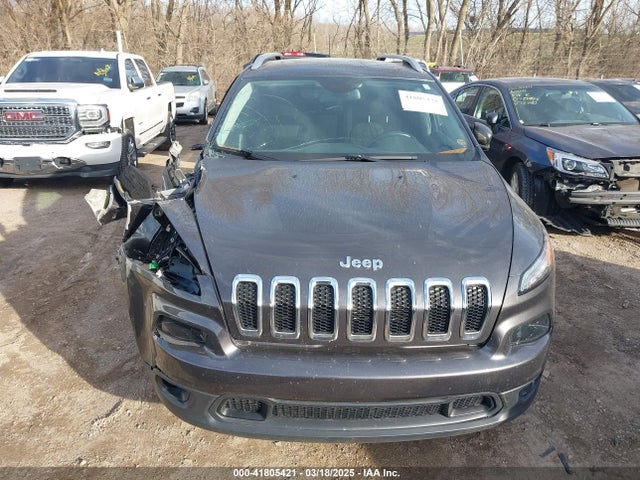 1C4PJMCS7GW246423 Jeep Cherokee Latitude