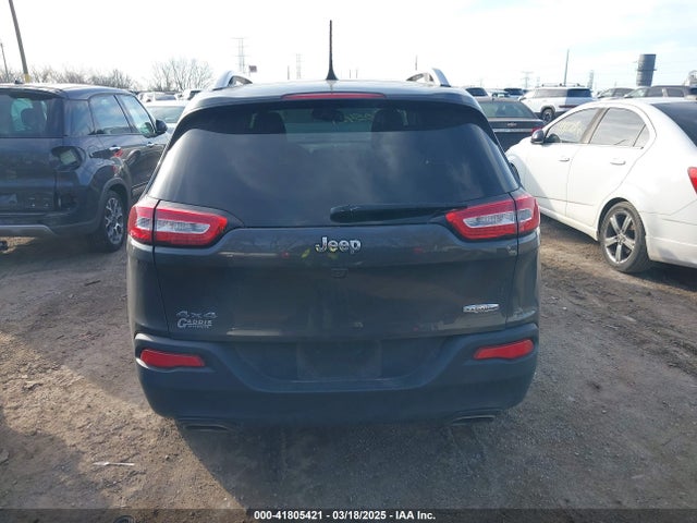 1C4PJMCS7GW246423 Jeep Cherokee Latitude