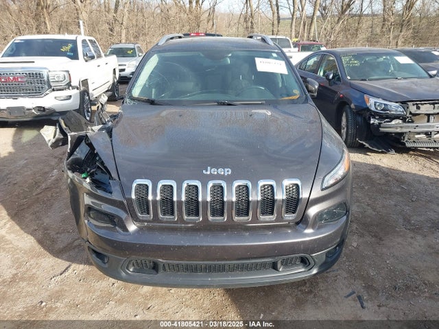1C4PJMCS7GW246423 Jeep Cherokee Latitude