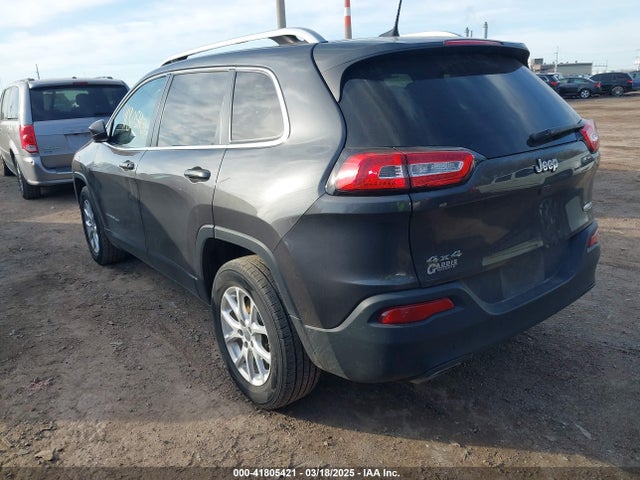 1C4PJMCS7GW246423 Jeep Cherokee Latitude