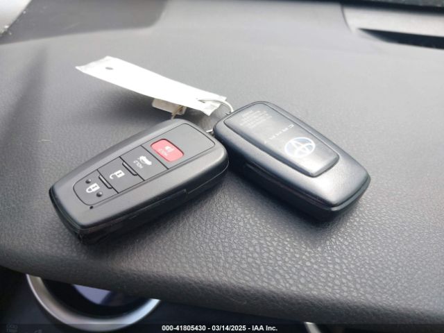 4T1F31AK9MU568068 Toyota Camry Xle Hybrid