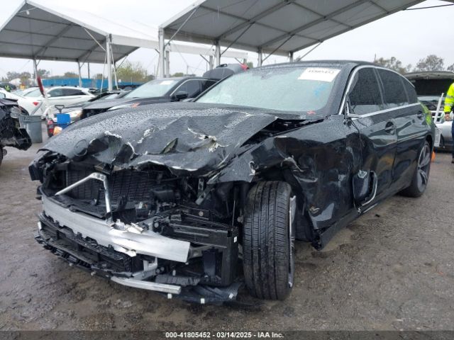 3MW69FF03R8E82893 BMW 3 Series 330i