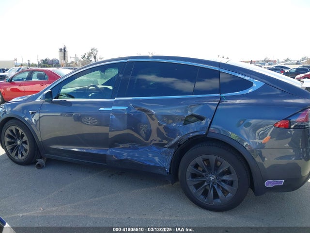 Tesla Model X 100d/75d/p100d 2018 5YJXCAE29JF136121 Image 14