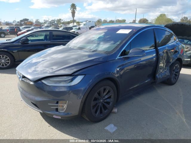 2018 TESLA MODEL X 5YJXCAE29JF136121 Photo 1