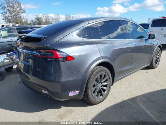 2018 TESLA MODEL X 5YJXCAE29JF136121 Photo 3