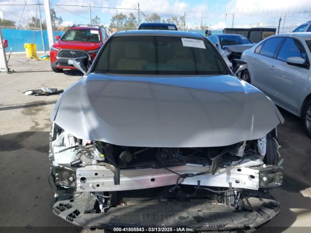 58ADA1C16RU053403 Lexus ES 300H