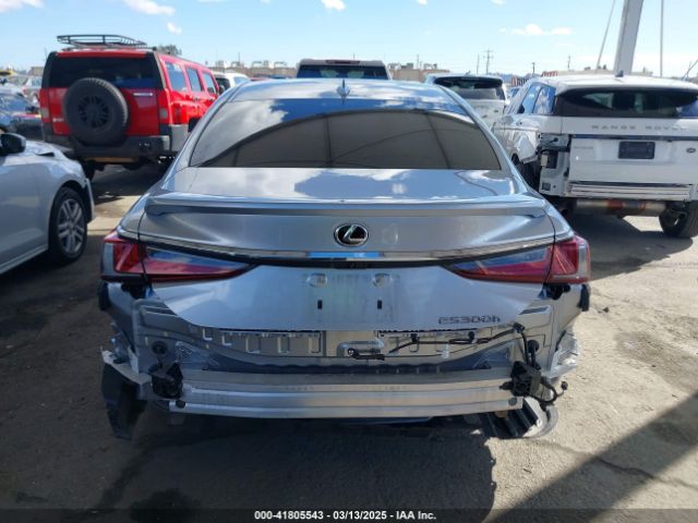 58ADA1C16RU053403 Lexus ES 300H