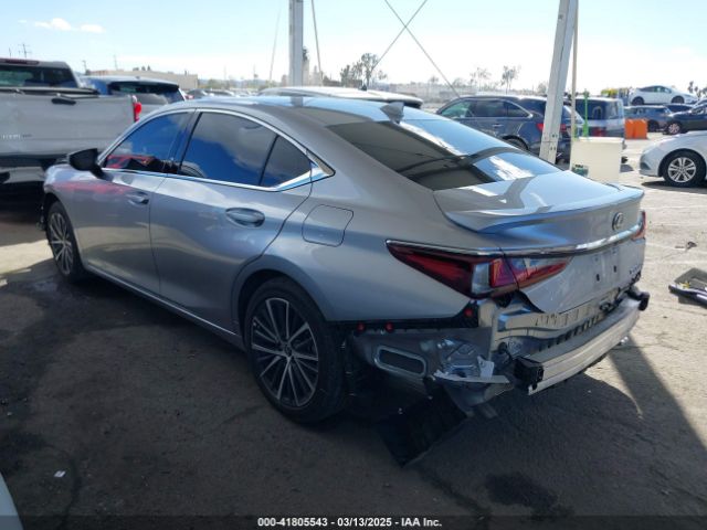 58ADA1C16RU053403 Lexus ES 300H