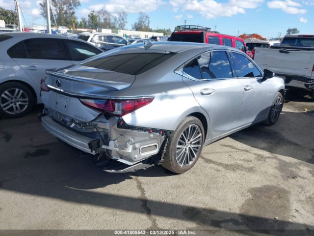 58ADA1C16RU053403 Lexus ES 300H