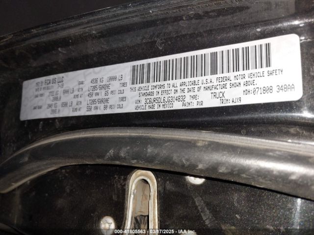3C6UR5DL6JG314832 RAM 2500 Big Horn  4x4 6'4 Box