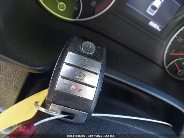 5XXGT4L3XKG366522 KIA Optima S