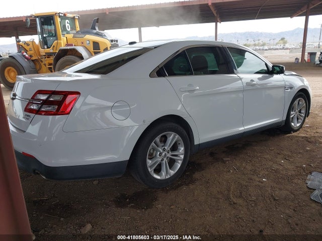 Ford Taurus 2014 1FAHP2E83EG150360 Image 4