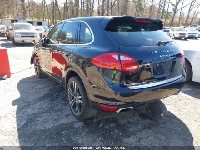 2013 PORSCHE CAYENNE WP1AB2A27DLA84539 Photo 2