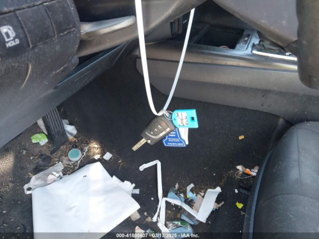 4T1C11AK6MU466042 Toyota CAMRY LE