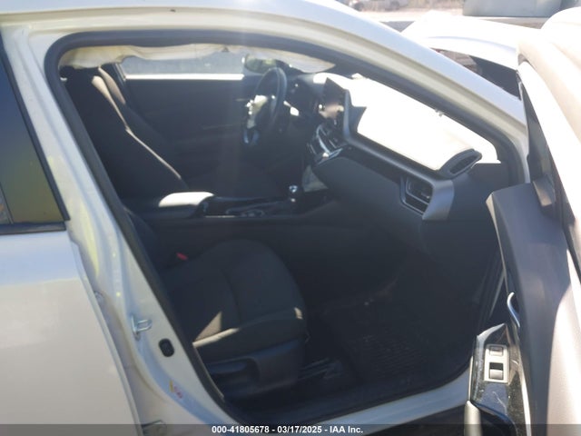 NMTKHMBX6KR099926 Toyota 3zr-fae