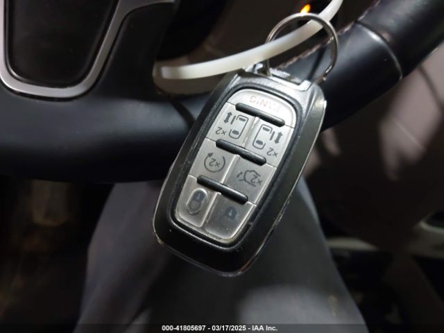 2C4RC1BG7HR831320 Chrysler Pacifica Touring-l