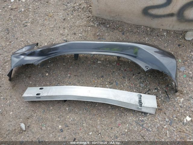JTDKDTB31F1111388 Toyota Prius C Three