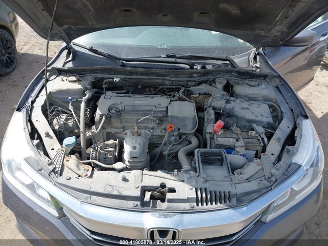 1HGCR2F38HA256667 Honda ACCORD LX