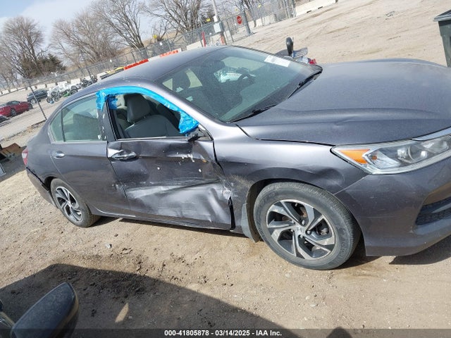 1HGCR2F38HA256667 Honda ACCORD LX