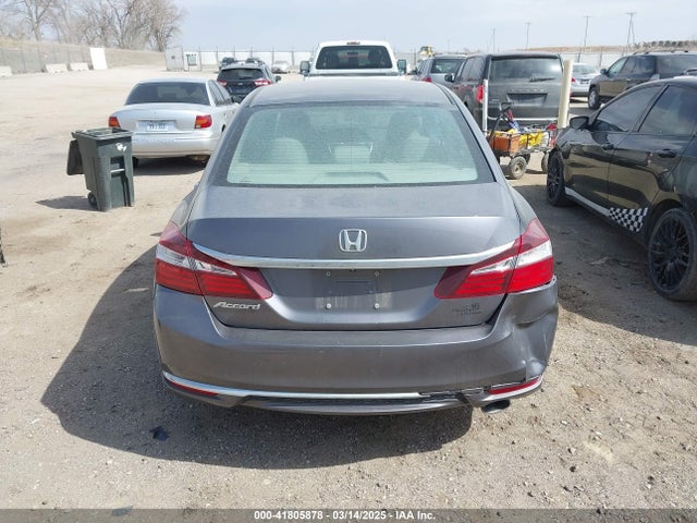 1HGCR2F38HA256667 Honda ACCORD LX